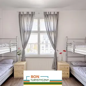 max-berg-hostel.hotelswroclaw.com/