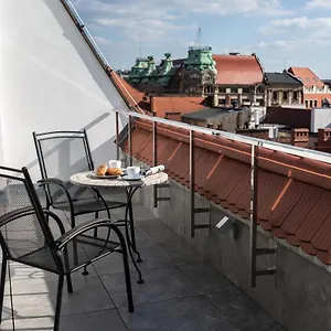 aparthotel-new-lux.hotelswroclaw.com/